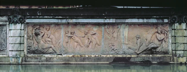 Nymphes Baignantes, relief du Bain des Nymphes, partie de l